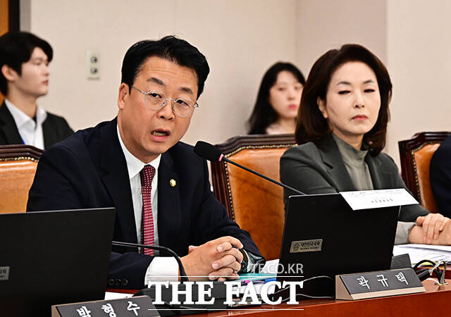 곽규택 국민의힘 의원이 8일 오전 서울 여의도 국회 법제사법위원회에서 열린 법무부 등에 대한 국정감사에 참석해 의사진행 발언을 하고 있다. /국회=배정한 기자