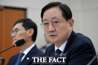  이찬진 