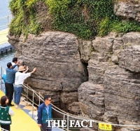  '부자바위' 넘어 '소원바위'로…의령 솥바위에 소원 빌고 꿈 이룬 사람들