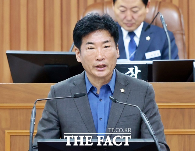김재광 논산시의원이 21일 논산시의회 제276회 임시회 제2차 본회의에서 5분 자유발언을 하고 있다. /논산시의회