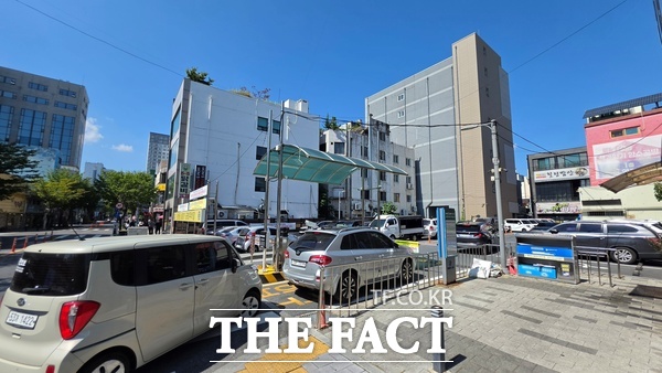 은행동 상점가 공영주차장 전경. /대전시 중구