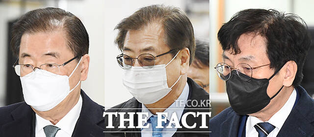 정의용 전 국가안보실장과 서훈 전 국가정보원장, 노영민 전 대통령 비서실장(왼쪽부터)이 2024년 서울중앙지방법원에서 열린 '북한 선원 강제 북송' 관련 공판에 출석하고 있다. /장윤석 기자