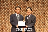  한일장신대 동문 김인수 목사, 모교에 발전기금 1억 원 기탁