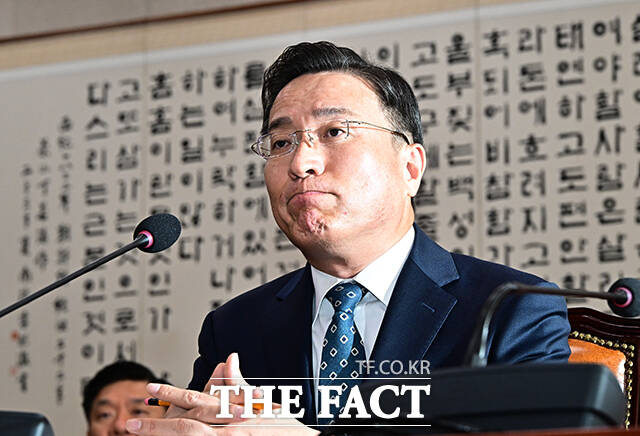 이정현 검찰총장 직무대행이 22일 오전 서울 여의도 국회 법제사법위원회에서 열린 공소청에 대한 국정감사에 출석해 질의에 답변을 하고 있다.