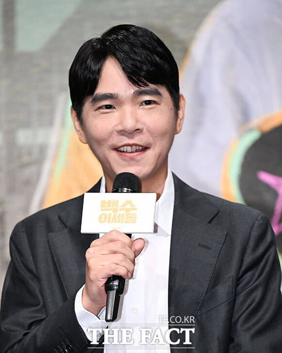 전 프로 바둑기사 이세돌이 22일 오전 서울 영등포구 KBS 별관공개홀에서 진행된 KBS2 새 예능프로그램 '백수 이세돌' 제작발표회에 참석해