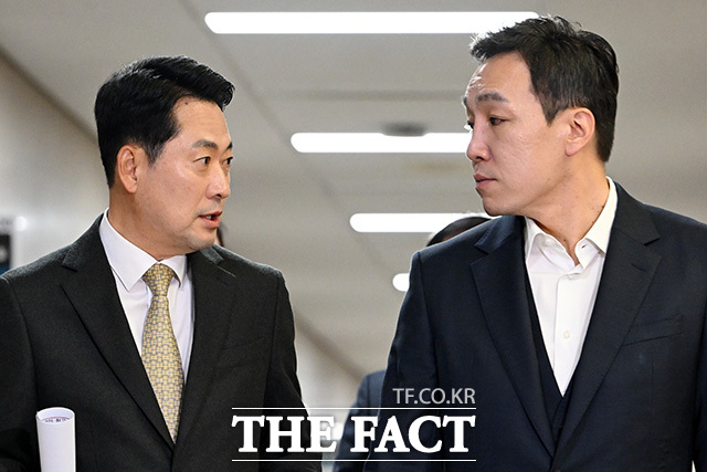 최고위원회의에서 발언하는 장 대표.