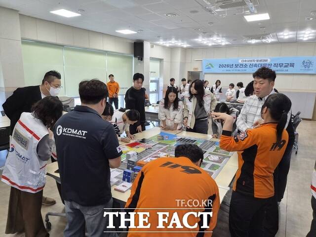 영암군이 재난응급의료 직무교육을 실시하고 있다. /영암군