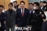  항소심 선고공판 출석하는 오세훈 서울시장 [포토]