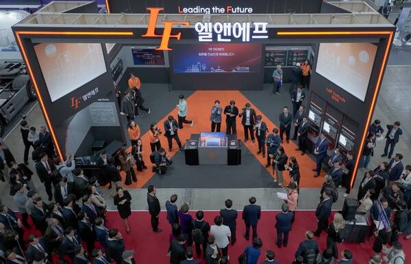 엘앤에프가 지난 10월 21일부터 24일까지 대구 엑스코(EXCO)에서 열린 '2026 대한민국 미래모빌리티엑스포(DIFA 2026)'에 참가했다. 전시장 전경 / 엘앤에프