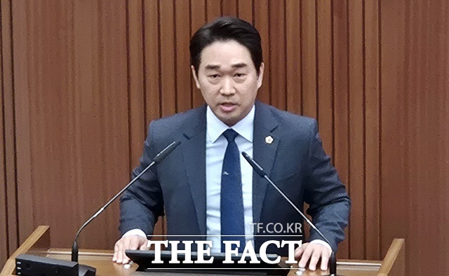 김재형 세종시의원이 26일 세종시의회 제109회 정례회 제3차 본회의에서 5분 자유발언을 하고 있다. /김형중 기자