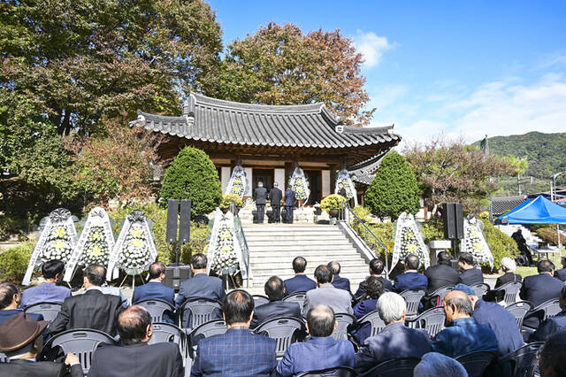 26일 박정희 대통령 서거 제47주기를 맞아 문경 청운각에서 추모식이 열렸다. /문경시