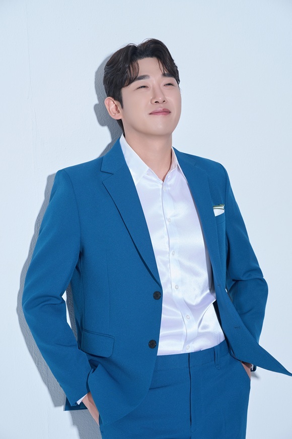 가수 이다온이 26일 방송되는 KBS1 '가요무대'에 출연한다./KDH엔터테인먼트