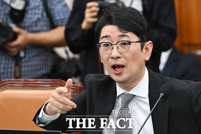 주진우 국민의힘 의원이 26일 오후 서울 여의도 국회에서 열린 법제사법위원회의 대법원 등에 대한 종합감사에서 발언을 하고 있다. /국회=남용희 기자