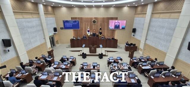 세종시의회가 26일 본회의장에서 제109회 정례회 제3차 본회의를 열고 있다. /김형중 기자