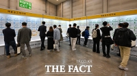  구직자들로 붐비는 '2026 KB굿잡 부산 잡(JOB) 페스티벌' [TF사진관]