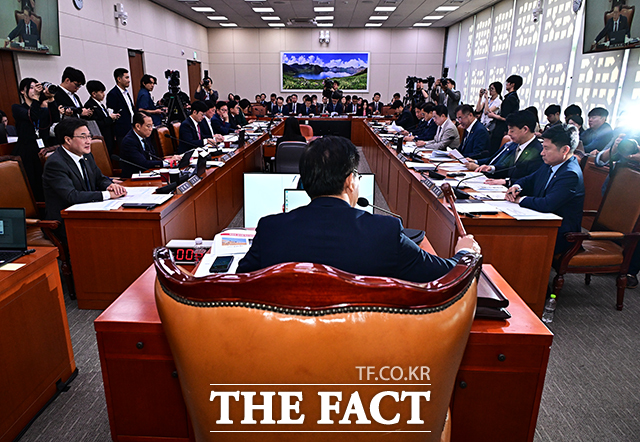 송석준 외통위원장은 27일 국회 외교통일위원회 국정감사에서 