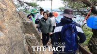  신계용 과천시장, 관악산 연주대 현장 점검…가을철 인파 안전관리 강화