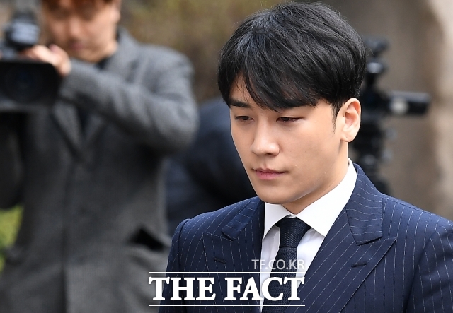 신예 걸그룹 리센느가 방탄소년단과 임영웅을 제치고 10월 스타 브랜드평판 1위에 오르며 가요계의 이목을 집중시키고 있다. 인기 비결은 음악과 영상 콘텐츠를 통해 자신들만의 색깔을 꾸준히 알려 가면서 대중의 관심을 팬덤의 힘으로 연결하고 있다는 분석이다. /더뮤즈엔터테인먼트
