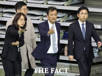 '올공' 넘은 선관위특검 수사 갈 길 먼데…인력난에 발목