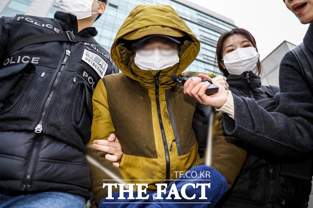 배우자를 폭행해 숨지게 한 대형 로펌 출신 미국변호사에게 징역 25년이 확정됐다./뉴시스