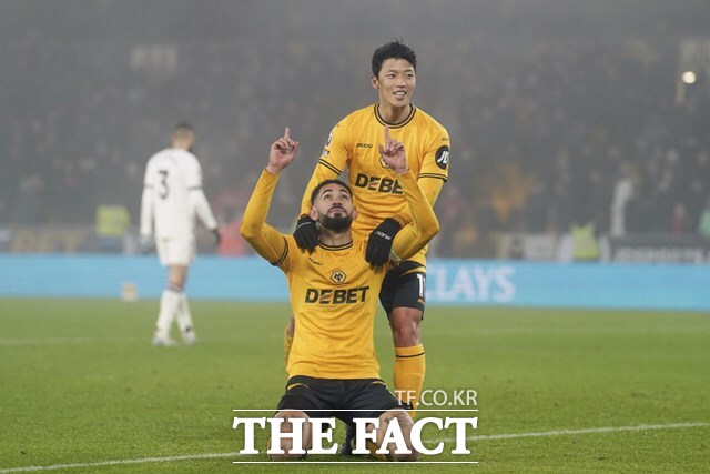 울버햄튼의 황희찬(위)./울버햄튼=AP.뉴시스