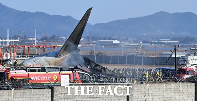 국토교통부가 29일 무안국제공항에서 발생한 제주항공 7C 2261편 사고와 관련해 활주로 길이를 사고 원인으로 보기 어렵다고 말했다. /뉴시스