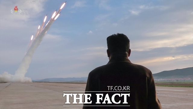 김정은 북한 국무위원장이 지난 21일 만수대의사당에서 진행된 최고인민회의 마지막 날 단언하건대 우리에게는 비핵화라는 것은 절대로, 절대로 있을 수 없다고 밝혀 ‘비핵화 시대의 종언’을 알렸다./조선중앙TV캡처.뉴시스