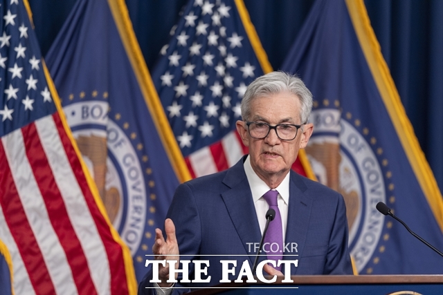 글로벌 주요 투자은행들이 올해 미국 연방준비제도(Fed)가 올해 두 차례 기준금리 인하를 단행할 것이라 관측했다. /AP=뉴시스
