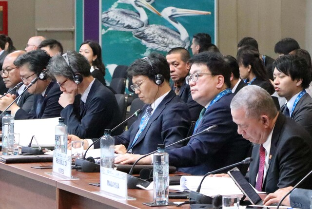 산업통상자원부는 APEC 에너지 고위급 실무회의를 26~27일 경주에서 개최했다고 밝혔다. 사진은 지난해 8월 페루 리마 컨벤션센터에서 열린 아시아태평양경제협력체(APEC) 에너지장관회의./ 뉴시스
