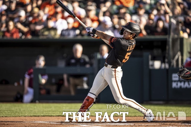 이정후가 12일(한국시간) 뉴욕 양키스전에서 시즌 첫 홈런을 쏘아 올렸다. /뉴시스 DB