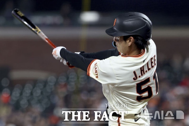 이정후가 5일(한국시간) 콜로라도전서 3타수 무안타에 그쳐 타율이 .305로 떨어졌다. /AP.뉴시스