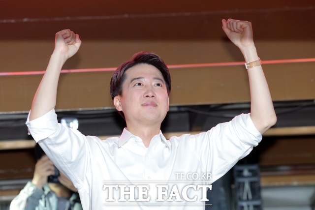이준석 개혁신당 대선 후보가 이재명 더불어민주당 대선 후보를 막을 수 있는 유일한 대항마는 자신뿐이라고 주장했다. /뉴시스