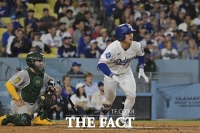  LA 다저스 김혜성, 역사적 MLB 첫 홈런...5회 동점 솔로포