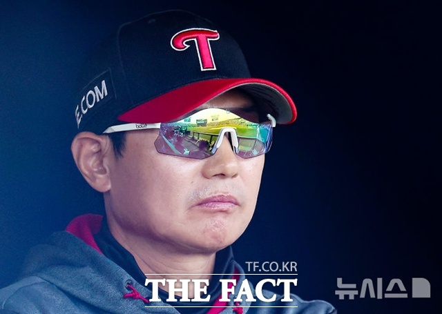염경엽 LG 트윈스 감독은 '지략가'로 통한다. 분석과 기획력이 뛰어난 감독으로 팀이 감독 중심으로 일사분란하게 움직이길 원한다. /뉴시스