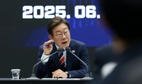  대통령 '코스피 5000'에 꽂혔는데…보험사 밸류업은 '뒷걸음'