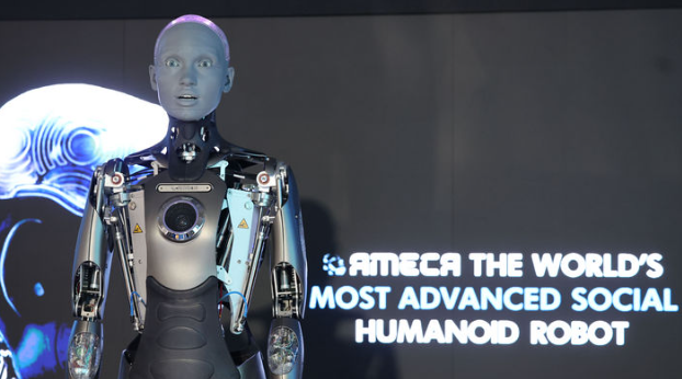 산업통상자원부는 20일 규제샌드박스 승인기업 사업화 지원을 위해 ‘2025년 제1차 산업융합 규제샌드박스 투자유치 설명회’를 개최했다. 사진은 지난 18일 강남구 코엑스에서 열린 메타버스 엑스포에 전시된 휴머노이드 로봇. / 뉴시스