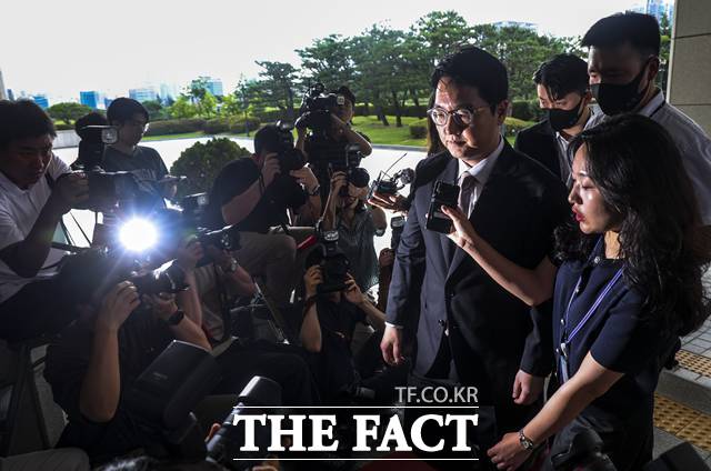 사의를 표명한 심우정 검찰총장이 2일 오전 서울 서초구 대검찰청으로 출근하고 있다. 2025.07.02./뉴시스