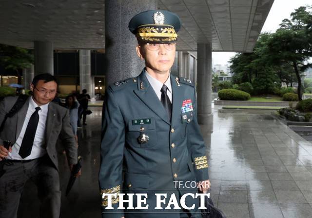 내란 사건을 수사하는 조은석 특별검사팀이 북한 무인기 침투 의혹을 받는 김용대 드론작전사령관의 구속영장을 전격 청구했다./뉴시스