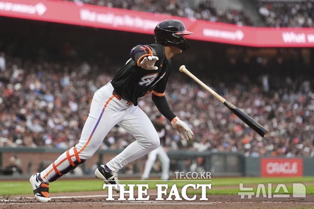 최근 7경기 연속 출루의 상승세를 타던 이정후가 30일(한국시간) 피츠버그전에서 3타수 무안타로 침묵했다. /뉴시스