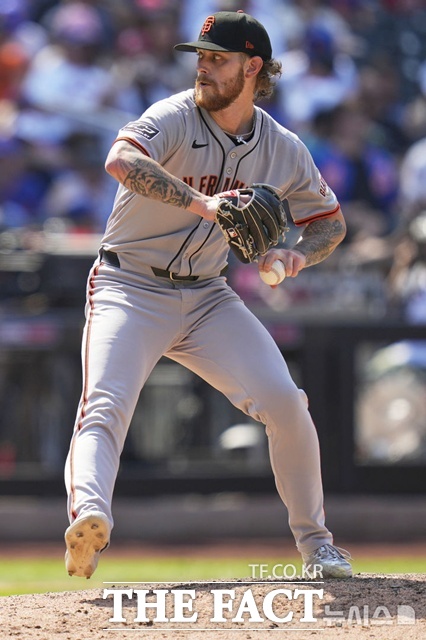 샌프란시스코 선발 투수 카슨 위즌헌트가 4일(한국시간) 뉴욕 메츠전에서 데뷔 첫 승을 거뒀다. 위즌헌트는 샌프란시스코가 장기적 안목에서 키우고 있는 선발 투수다. /뉴욕=AP.뉴시스