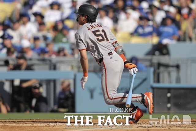 이정후는 최근들어 타구 방향이 좌우로 골고루 향하고 있다. 타율도 전반기에 비해 많이 향상돼 안정감을 찾고 있다. /뉴시스