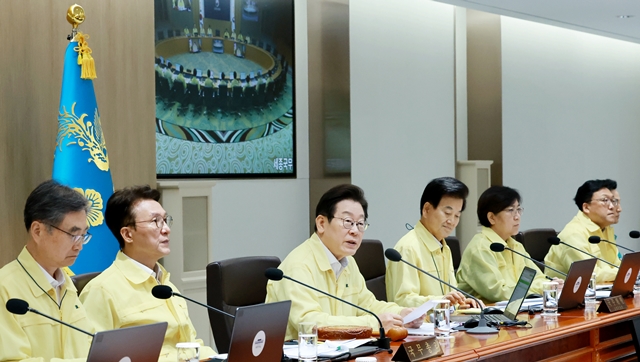 이재명 대통령이 18일 서울 용산 대통령실 청사에서 열린 제1회 을지국무회의 및 제37회 국무회의에서 발언하고 있다. /뉴시스