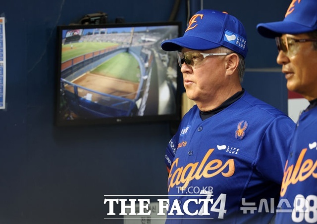 한화 김경문 감독은 선수 시절 수많은 난관을 이겨내고 명장 반열에 오른 인물이다. 그 만큼 선수 육성에서도 과정을 중요시 한다. /뉴시스