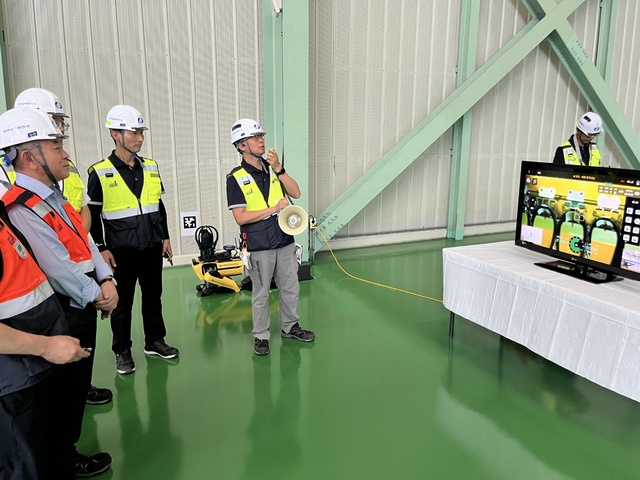 한국남부발전은 지난 1일 김준동 사장이 영월빛드림본부와 삼척빛드림본부를 잇따라 방문해 현장 발전설비 가동 상태를 점검하고 전력수급 비상상황실 운영 현황을 점검했다고 2일 밝혔다. / 남부발전