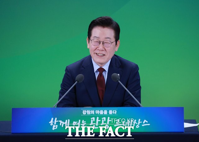 이재명 대통령이 12일 오후 강원 창작개발센터에서 열린 강원의 마음을 듣다 타운홀미팅에서 발언하고 있다. /뉴시스