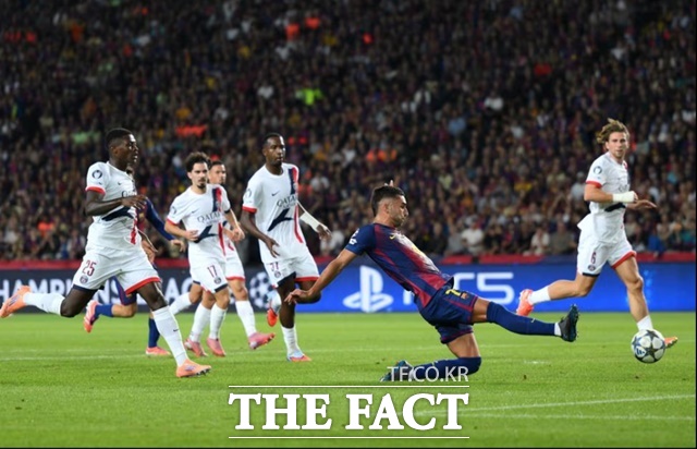 라민 야말의 인터셉트로 시작된 공격에서 선제골을 넣고 있는 페란 토레스./UEFA