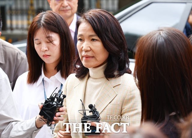 공직선거법·국가공무원법 위반 혐의로 체포된 이진숙 전 방송통신위원장의 체포적부심이 4일 오후 3시부터 서울남부지법에서 진행 중이다. /뉴시스