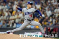  선발투수 힘 보여준 다저스, 밀워키 연파…야마모토 데뷔 첫 완투승 [NLCS 2차전]