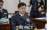  경찰, 민중기 특검 '주식 의혹' 수사…중국 대사 얼굴 현수막 훼손 3명도