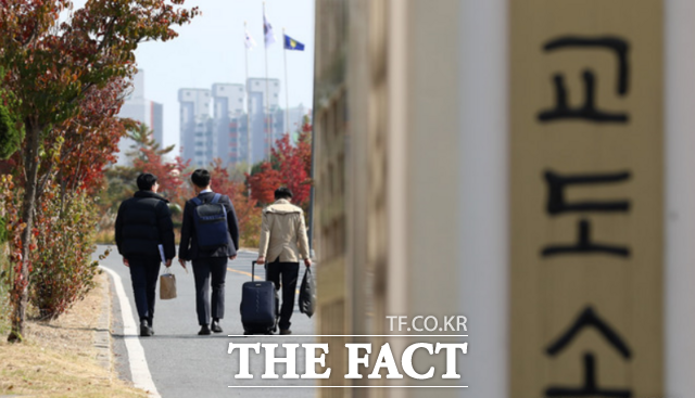 교정시설 내 의료수용동과 외부 의료시설 입원 수용자를 감당할 인력이 턱없이 부족하다는 현장의 목소리가 나온다. 사진은 기사 내용과 직접적인 관련이 없음./뉴시스